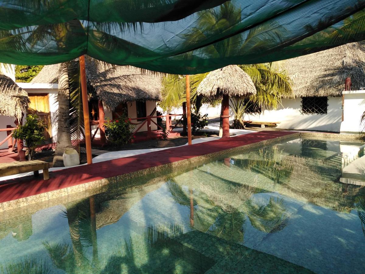Bungalows Familiares Monterrico Kültér fotó